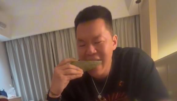 图片视频吃瓜,从图片视频到舆论狂欢